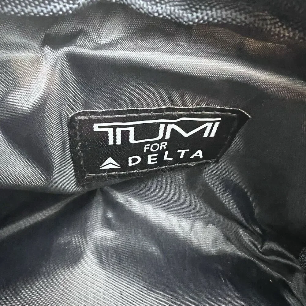 Tumi Delta Airlines First Class Toiletry Travel Amenity Kit